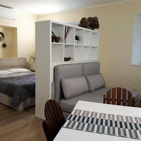 Quiet And Charming Apartment In The Centre With Air Conditioned Como Exterior foto