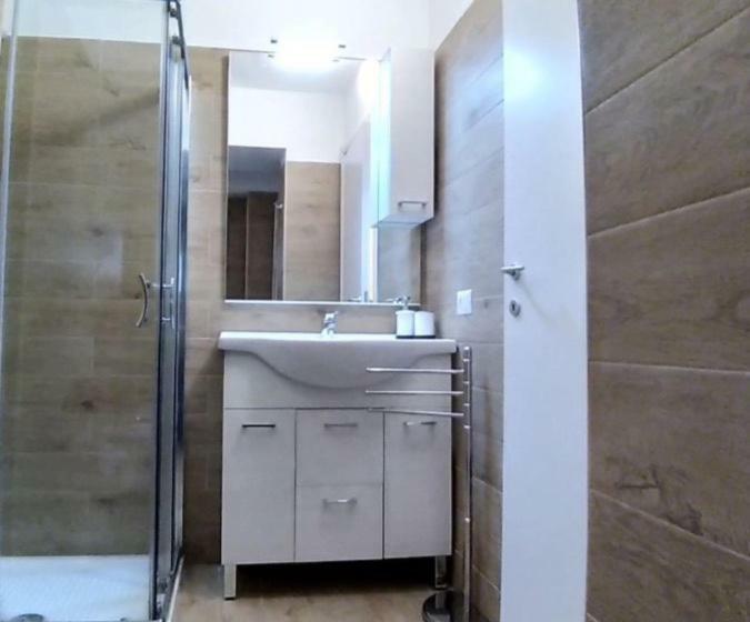 Quiet And Charming Apartment In The Centre With Air Conditioned Como Exterior foto
